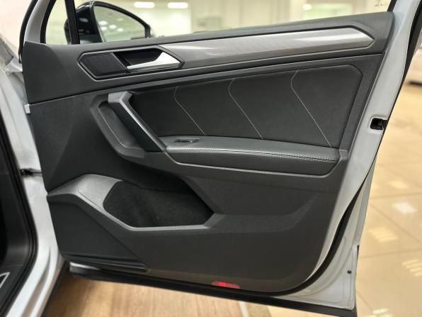 Volkswagen Tiguan II с пробегом 2019 года, цена 2 600 000 рублей, 109749 км, внедорожник, Автокод Объявления