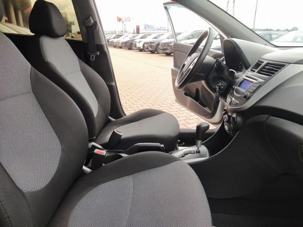 Hyundai Solaris I с пробегом 2013 года, цена 879 000 рублей, 132639 км, седан, Автокод Объявления