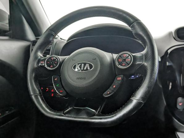 Kia Soul II Рестайлинг с пробегом 2016 года, цена 1 465 000 рублей, 194000 км, хэтчбек, Автокод Объявления