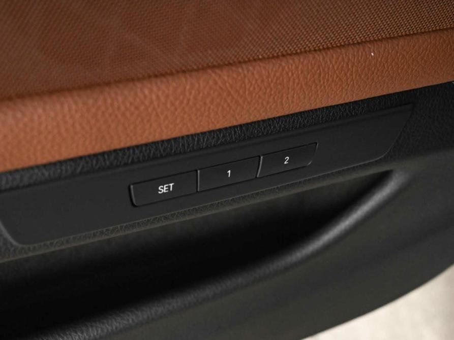 BMW 5 серии VI (F10/F11/F07) Рестайлинг Екатеринбург  - изображение 17