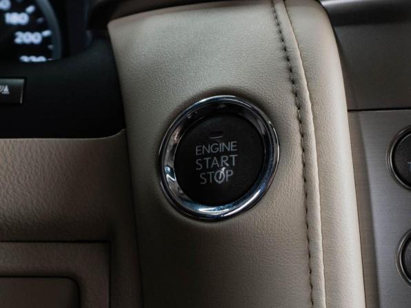 Lexus LX III Рестайлинг с пробегом 2014 года, цена 5 459 000 рублей, 292884 км, внедорожник, Автокод Объявления