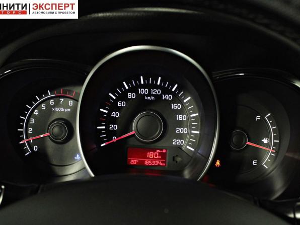 Kia Rio III Рестайлинг с пробегом 2016 года, цена 1 047 000 рублей, 185322 км, седан, Автокод Объявления