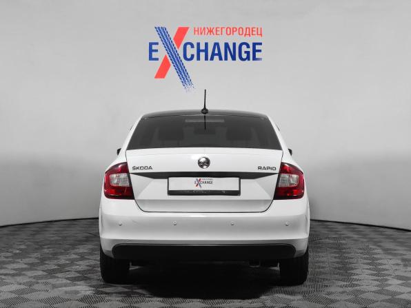 Skoda Rapid I Рестайлинг с пробегом 2018 года, цена 1 069 000 рублей, 219000 км, лифтбек, Автокод Объявления