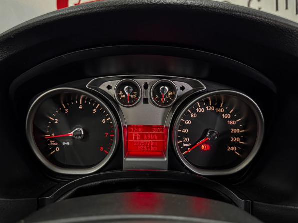 Ford Focus II Рестайлинг с пробегом 2009 года, цена 449 000 рублей, 277577 км, хэтчбек, Автокод Объявления