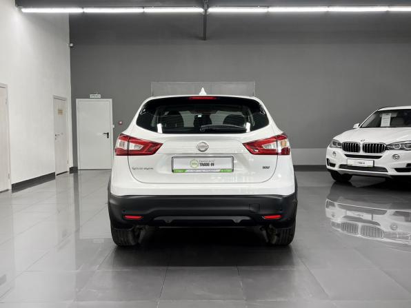 Nissan Qashqai II с пробегом 2018 года, цена 1 680 000 рублей, 111838 км, внедорожник, Автокод Объявления