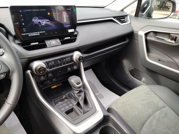 Toyota RAV4 V (XA50) с пробегом 2025 года, цена 4 399 000 рублей, 47 км, внедорожник, Автокод Объявления