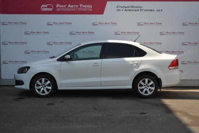 Volkswagen Polo V с пробегом 2013 года, цена 590 000 рублей, 317907 км, седан, Автокод Объявления