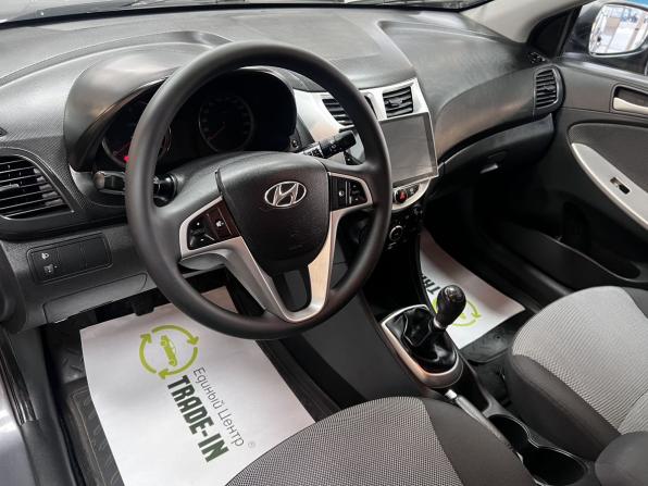Hyundai Solaris I с пробегом 2012 года, цена 625 000 рублей, 251788 км, хэтчбек, Автокод Объявления