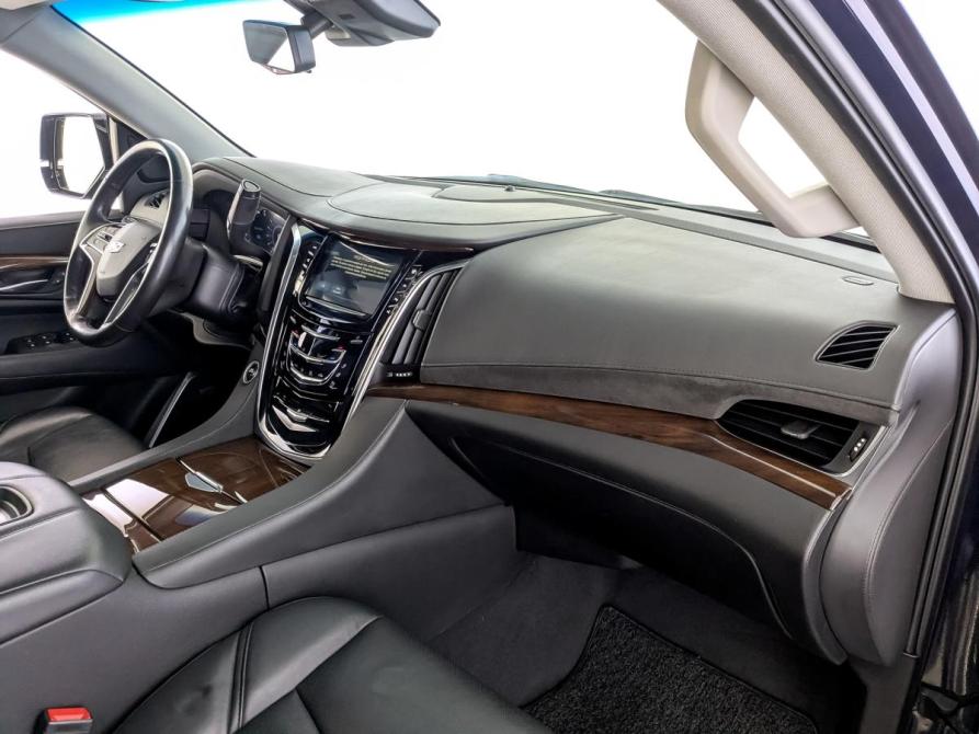 Cadillac Escalade IV Москва  - изображение 12