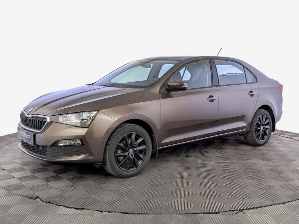 Skoda Rapid II с пробегом 2022 года, цена 2 140 000 рублей, 25059 км, лифтбек, Автокод Объявления