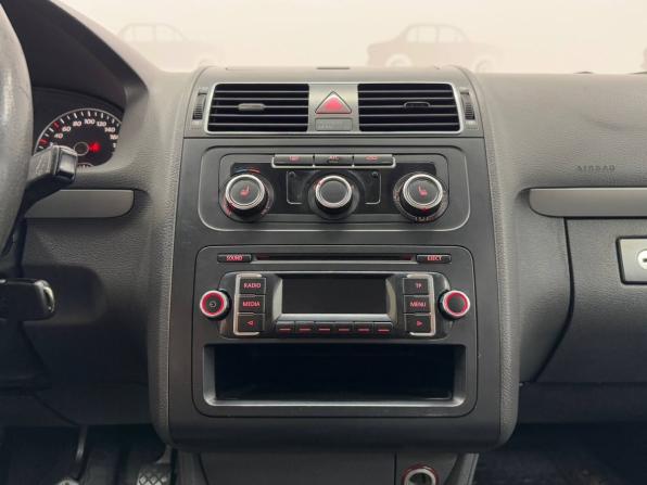Volkswagen Touran I Рестайлинг 2 с пробегом 2014 года, цена 679 000 рублей, 219788 км, компактвэн, Автокод Объявления