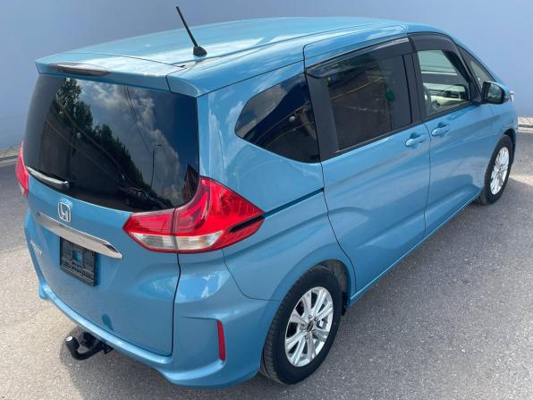 Honda Freed II с пробегом 2019 года, цена 1 550 000 рублей, 87921 км, компактвэн, Автокод Объявления