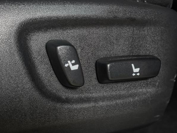 Toyota Land Cruiser Prado 150 Series Рестайлинг 2 с пробегом 2019 года, цена 4 399 000 рублей, 229601 км, внедорожник, Автокод Объявления