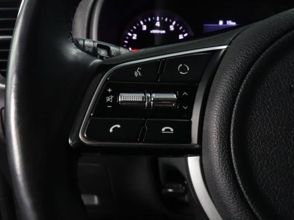 Kia Sportage IV Рестайлинг с пробегом 2021 года, цена 2 685 000 рублей, 84000 км, внедорожник, Автокод Объявления
