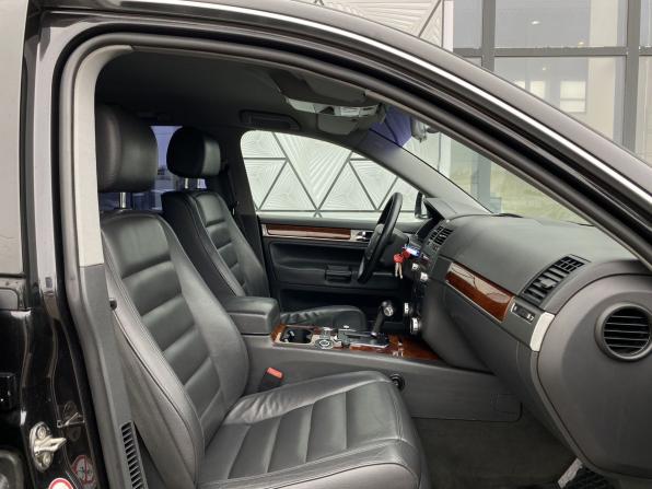 Volkswagen Touareg I с пробегом 2004 года, цена 749 000 рублей, 335040 км, внедорожник, Автокод Объявления