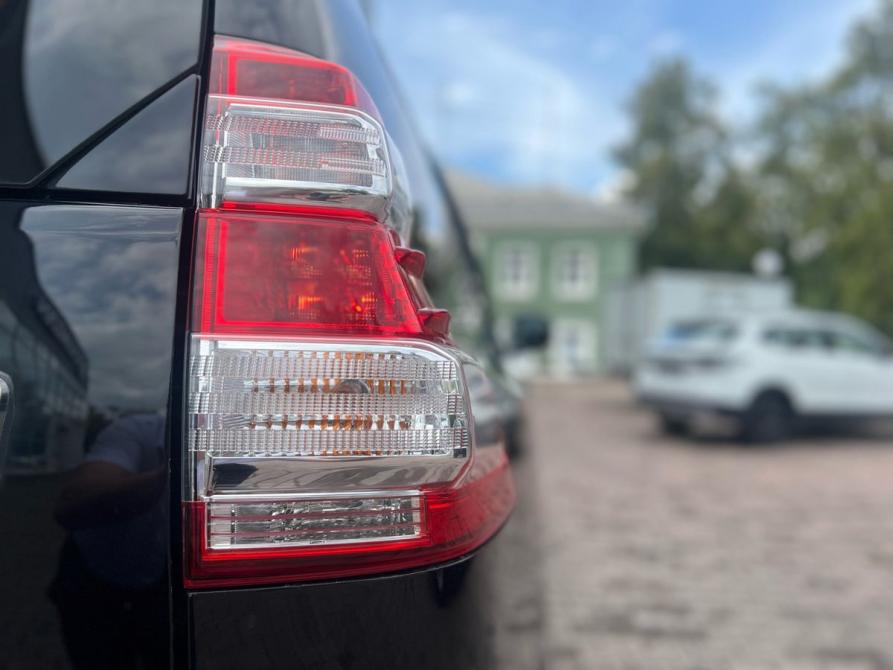 Toyota Land Cruiser Prado 150 Series Рестайлинг 1 Екатеринбург  - изображение 31