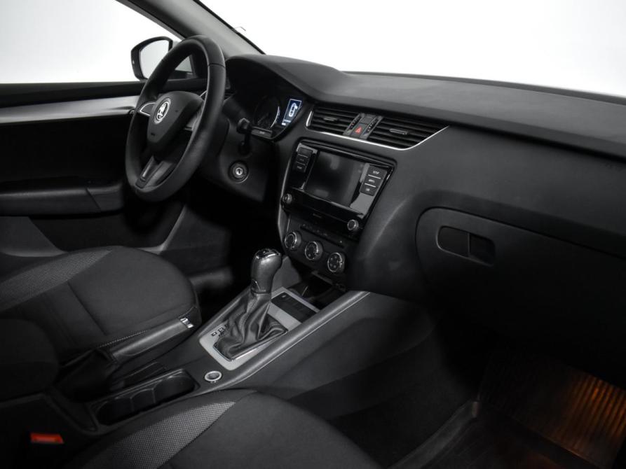 Skoda Octavia III (A7) Рестайлинг Санкт-Петербург  - изображение 10