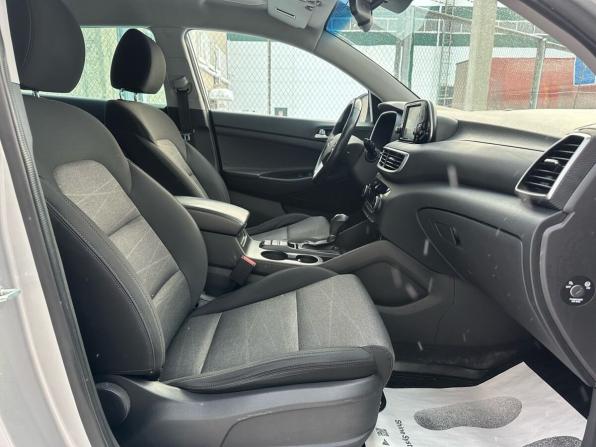 Hyundai Tucson III Рестайлинг с пробегом 2018 года, цена 1 650 000 рублей, 299300 км, внедорожник, Автокод Объявления