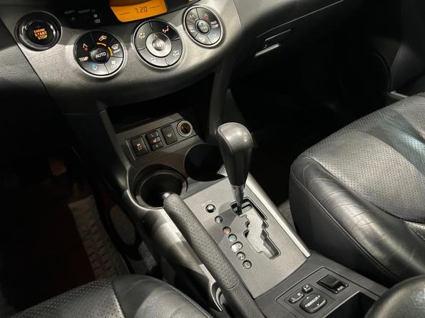 Toyota RAV4 III (XA30) Рестайлинг с пробегом 2012 года, цена 1 329 000 рублей, 212166 км, внедорожник, Автокод Объявления
