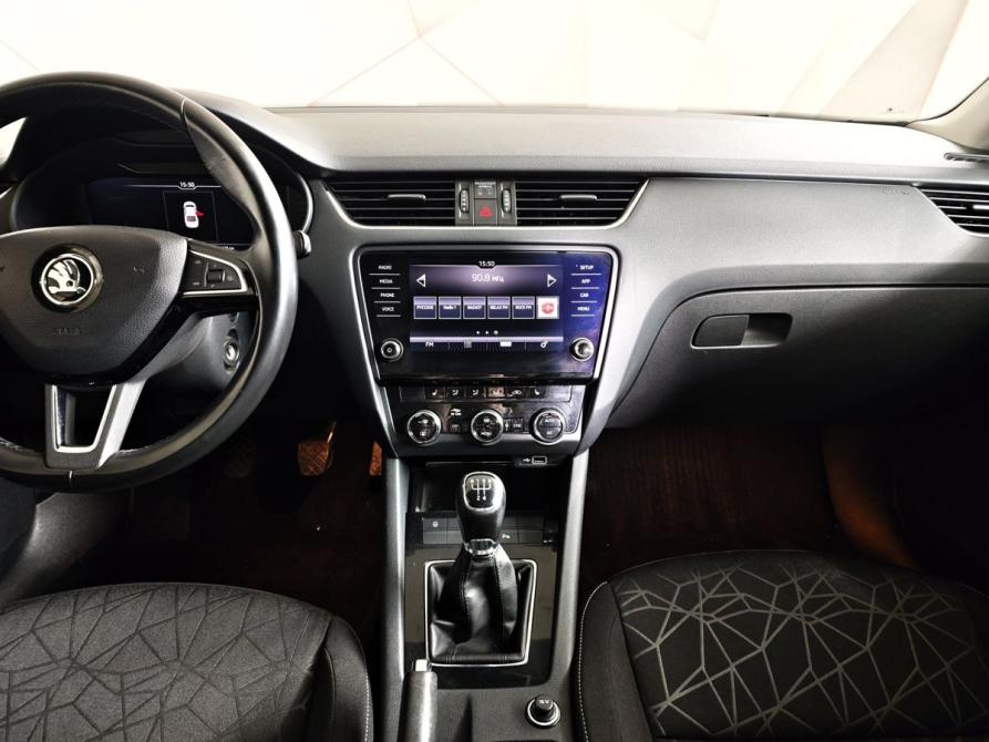 Skoda Octavia III (A7) Рестайлинг Москва  - изображение 14