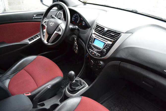 Hyundai Solaris I с пробегом 2011 года, цена 590 000 рублей, 101250 км, хэтчбек, Автокод Объявления