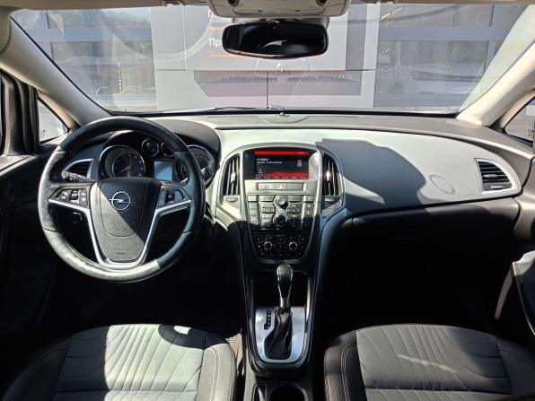 Opel Astra J Рестайлинг с пробегом 2015 года, цена 999 000 рублей, 146715 км, хэтчбек, Автокод Объявления
