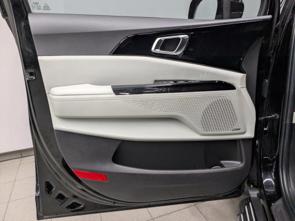 Kia Carnival IV с пробегом 2023 года, цена 4 250 000 рублей, 88000 км, минивэн, Автокод Объявления
