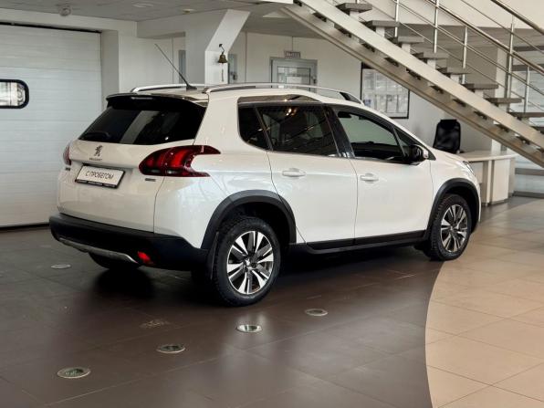 Peugeot 2008 I Рестайлинг с пробегом 2017 года, цена 1 486 000 рублей, 104000 км, внедорожник, Автокод Объявления