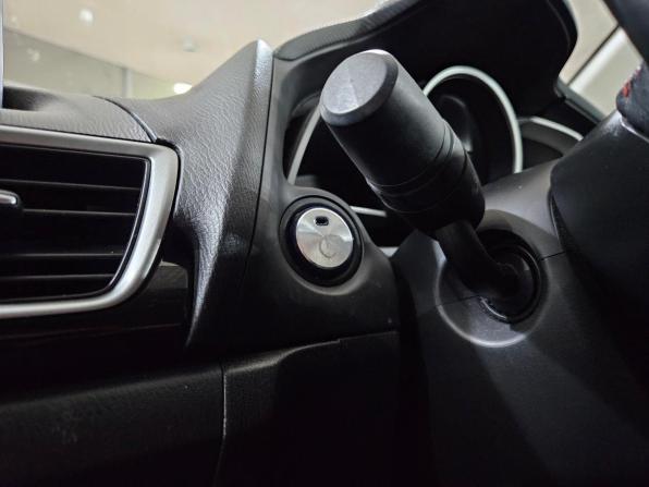 Mazda Axela III с пробегом 2014 года, цена 1 450 000 рублей, 98129 км, седан, Автокод Объявления