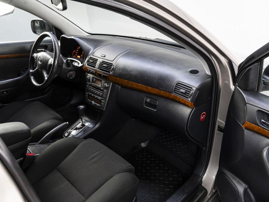 Toyota Avensis II Рестайлинг Тюмень  - изображение 15