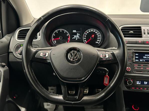 Volkswagen Polo V Рестайлинг с пробегом 2016 года, цена 809 000 рублей, 163106 км, седан, Автокод Объявления