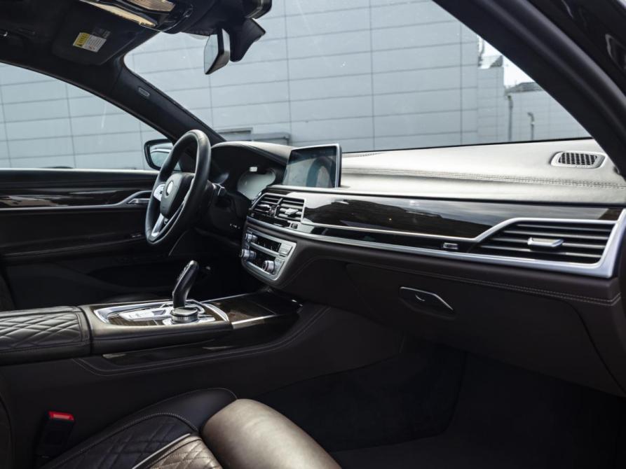 BMW 7 серии VI (G11/G12) Рестайлинг Москва  - изображение 15