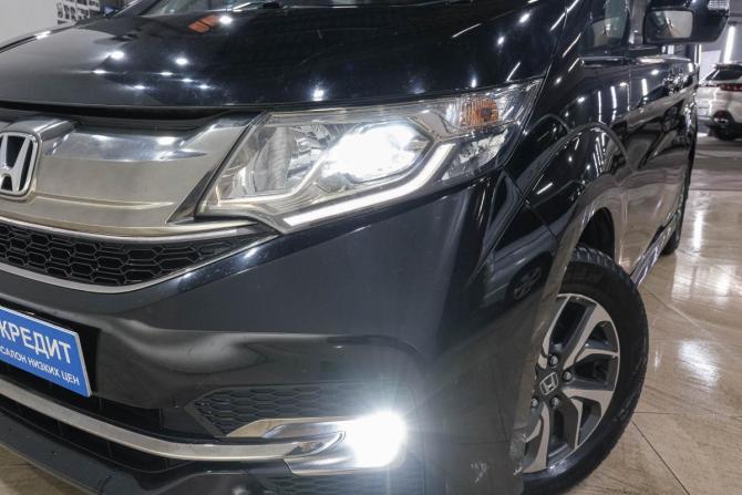 Honda Stepwgn V с пробегом 2015 года, цена 1 799 000 рублей, 87000 км, минивэн, Автокод Объявления