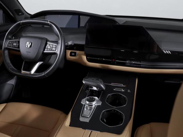 Changan UNI-K с пробегом 2023 года, цена 2 999 999 рублей, 8270 км, внедорожник, Автокод Объявления