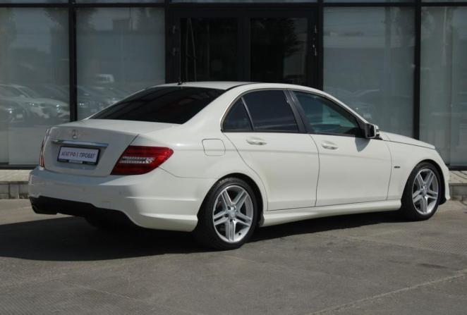 Mercedes-Benz C-Класс III (W204) Рестайлинг с пробегом 2012 года, цена 1 300 000 рублей, 219230 км, седан, Автокод Объявления