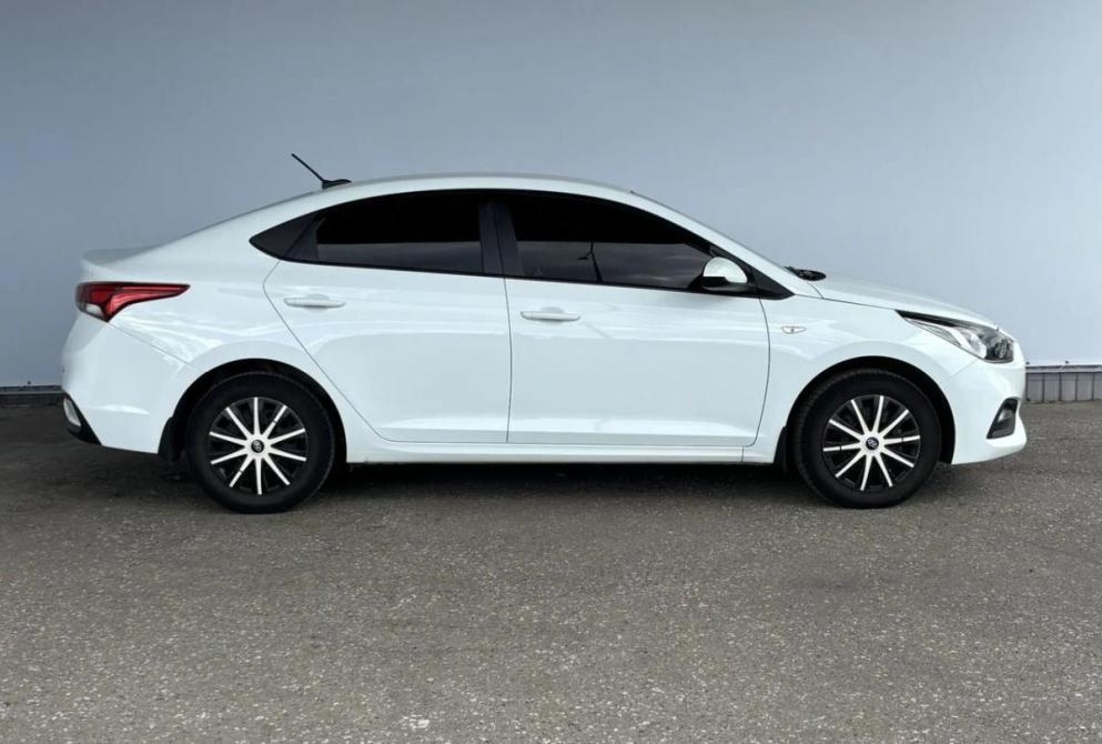 Hyundai Solaris II Киров  - изображение 4