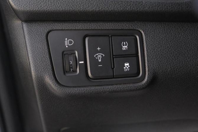 Hyundai Solaris II с пробегом 2019 года, цена 1 299 000 рублей, 200000 км, седан, Автокод Объявления