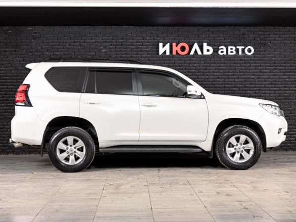 Toyota Land Cruiser Prado 150 Series Рестайлинг 3 с пробегом 2022 года, цена 4 895 000 рублей, 99261 км, внедорожник, Автокод Объявления