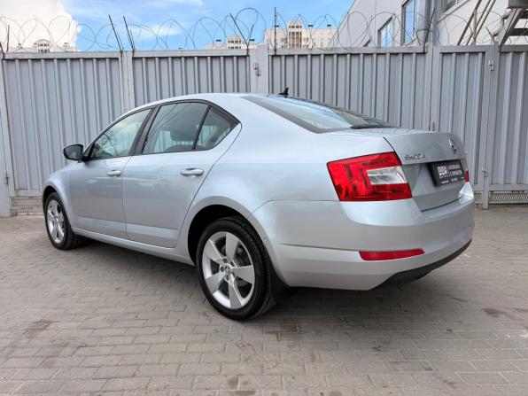 Skoda Octavia III (A7) с пробегом 2016 года, цена 1 288 000 рублей, 200401 км, лифтбек, Автокод Объявления