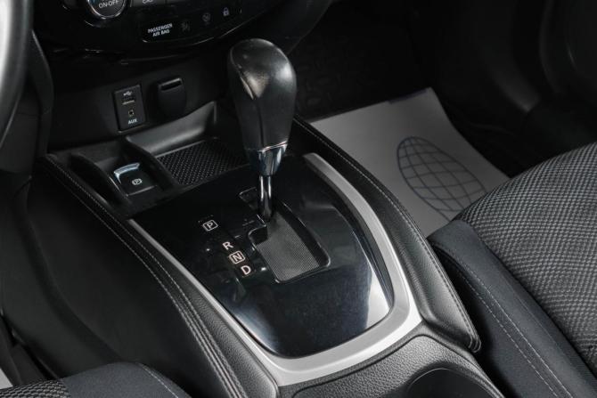 Nissan Qashqai II с пробегом 2015 года, цена 1 619 000 рублей, 184932 км, внедорожник, Автокод Объявления