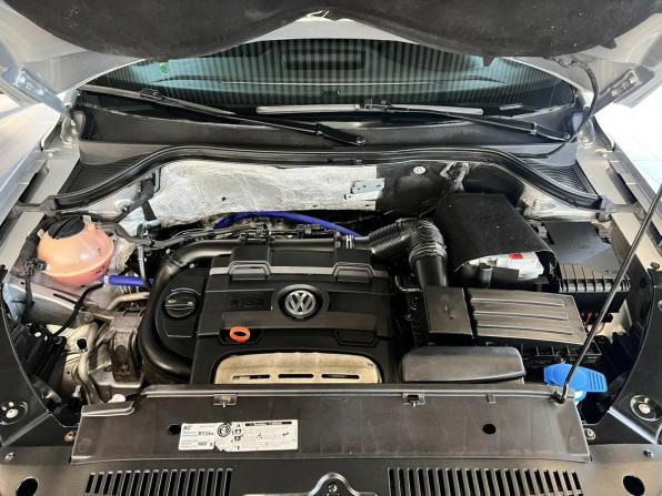 Volkswagen Tiguan I Рестайлинг с пробегом 2012 года, цена 995 000 рублей, 244902 км, внедорожник, Автокод Объявления