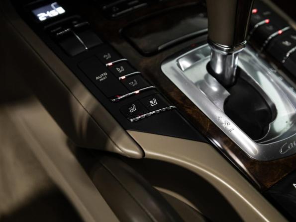 Porsche Cayenne II (958) с пробегом 2010 года, цена 2 149 000 рублей, 277235 км, внедорожник, Автокод Объявления