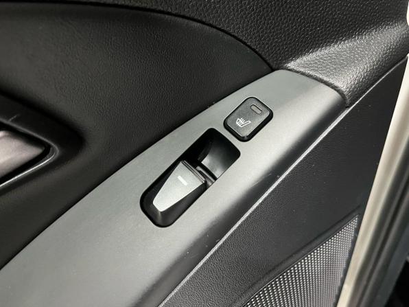 Hyundai ix35 I Рестайлинг с пробегом 2013 года, цена 1 390 000 рублей, 111311 км, внедорожник, Автокод Объявления