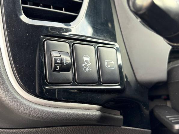 Mitsubishi Outlander III Рестайлинг 2 с пробегом 2015 года, цена 1 295 000 рублей, 275000 км, внедорожник, Автокод Объявления