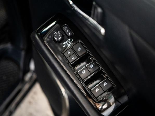 Toyota Alphard III Рестайлинг с пробегом 2018 года, цена 4 630 000 рублей, 150583 км, минивэн, Автокод Объявления