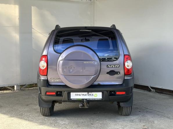 Chevrolet Niva I Рестайлинг с пробегом 2015 года, цена 415 000 рублей, 309662 км, внедорожник, Автокод Объявления