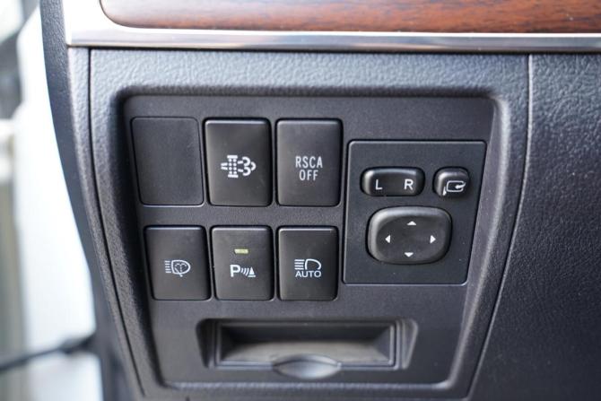 Toyota Land Cruiser 200 Series Рестайлинг 2 с пробегом 2015 года, цена 5 350 000 рублей, 229000 км, внедорожник, Автокод Объявления