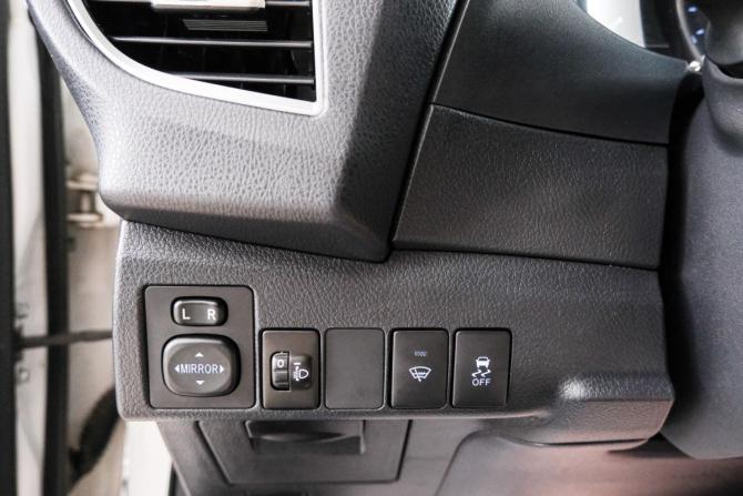 Toyota Corolla XI (E160 E170 E180) с пробегом 2013 года, цена 1 299 000 рублей, 162130 км, седан, Автокод Объявления