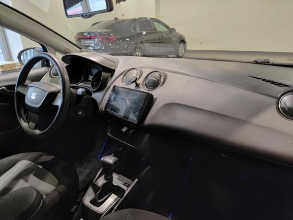 SEAT Ibiza IV Рестайлинг с пробегом 2012 года, цена 826 000 рублей, 106236 км, хэтчбек, Автокод Объявления