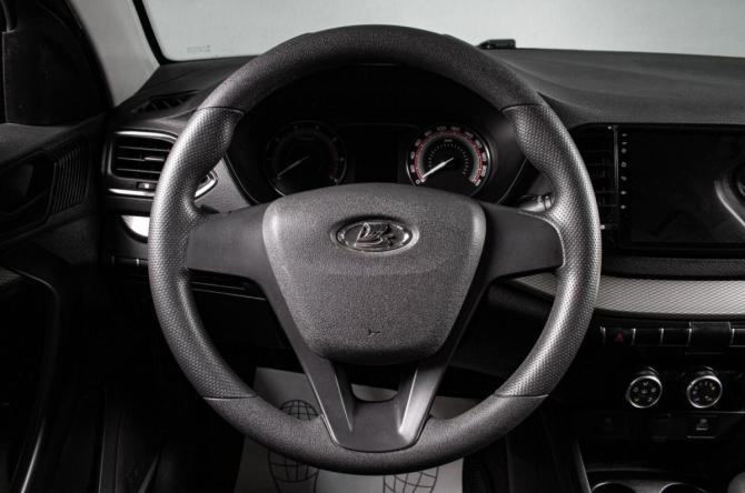 Lada (ВАЗ) Vesta I с пробегом 2024 года, цена 1 279 000 рублей, 31600 км, седан, Автокод Объявления